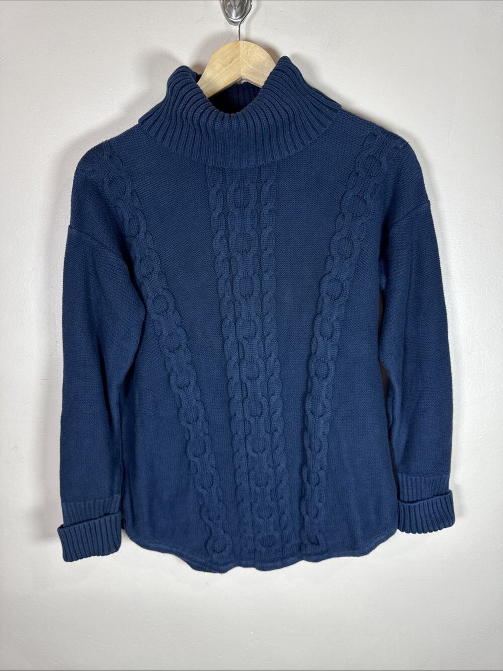L.L. Bean Women’s Turtleneck Sweater M Navy Cable Knit Round Hem Classic Preppy